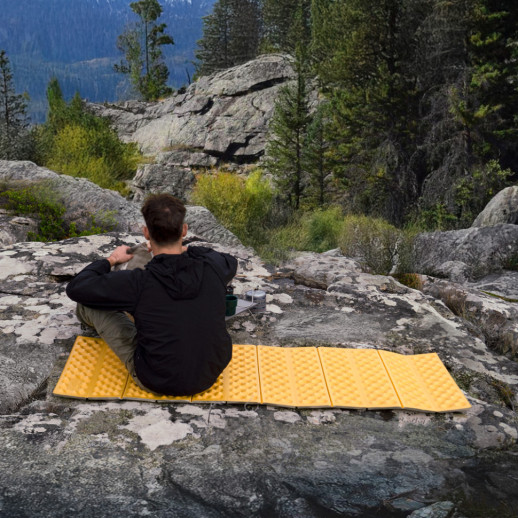 Коврик складной IXPE Naturehike CNK2550WS030, алюминиевая пленка, 18 мм, медово-золотой