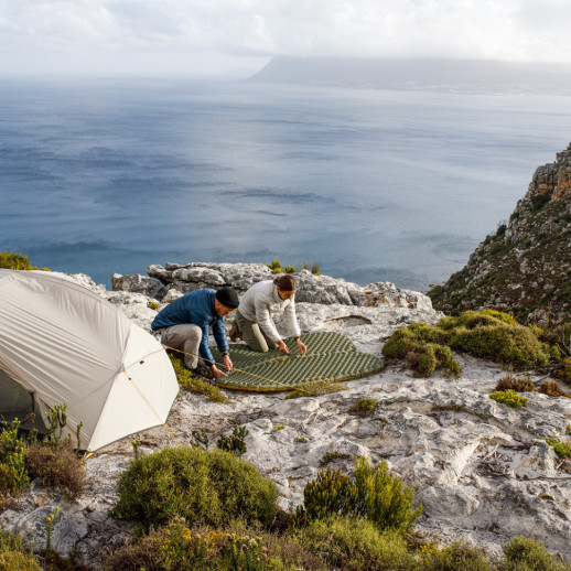 Матрас надувной сверхлегкий Naturehike CNH22DZ018, овальный, с мешком для надувания, 183 см, серый