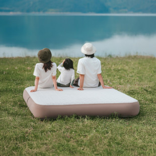 Самонадувающийся матрас, трехместный, со встроенной помпой Naturehike CNK2450WS040, 250 мм, серый