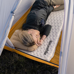 Матрас самонадувающийся сверхлегкий одноместный овальный Naturehike CNK2300DZ013, 35 мм, светло-серый