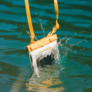 Чехол водонепроницаемый для телефона Naturehike CNK2300BS015, желтый