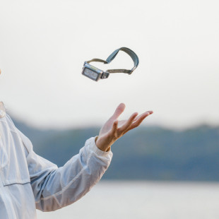 Фонарь налобный Naturehike CNK2550ZM011, серый