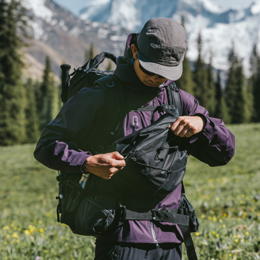 Рюкзак туристический Naturehike CNK2450XB014, 70 л, черный, L